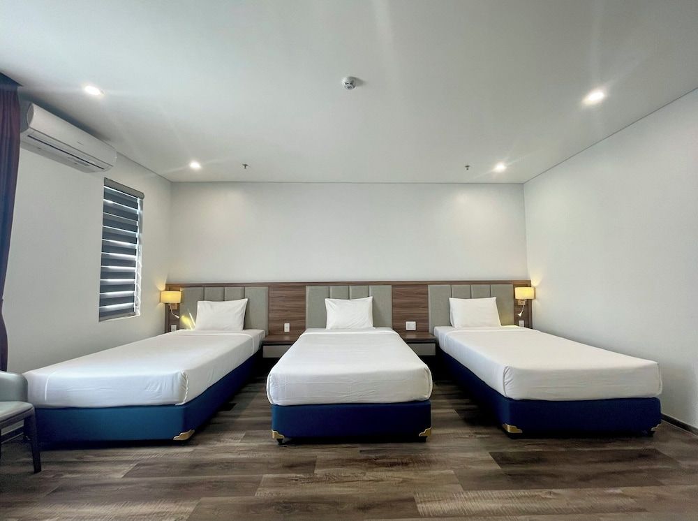 undefined Central Halong Hotel 3