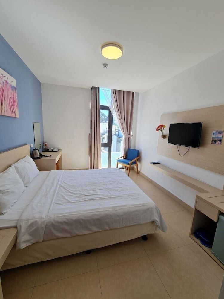 Mille Fleurs Hotel Single Room 9