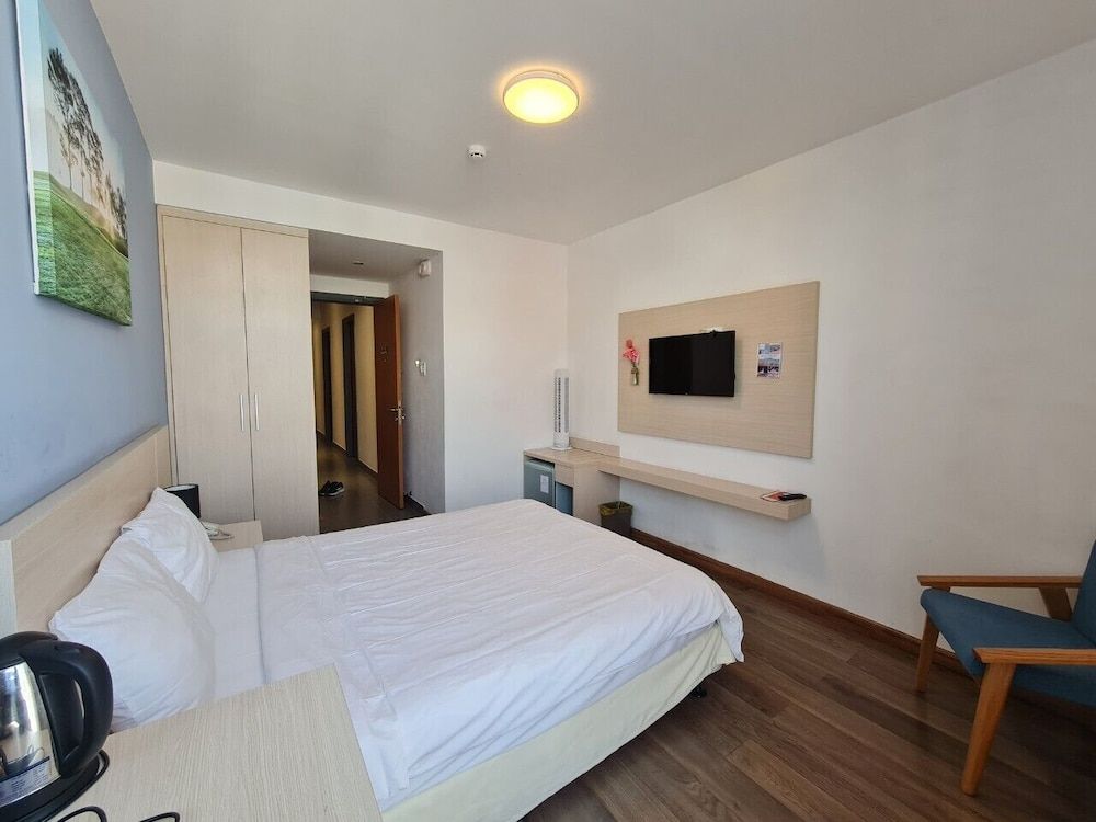 Mille Fleurs Hotel Single Room 13