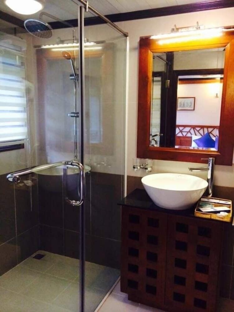 undefined Halong Royal Palace Cruise 7