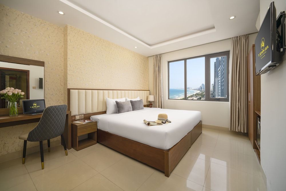 undefined 7 Seven Sea Hotel 3