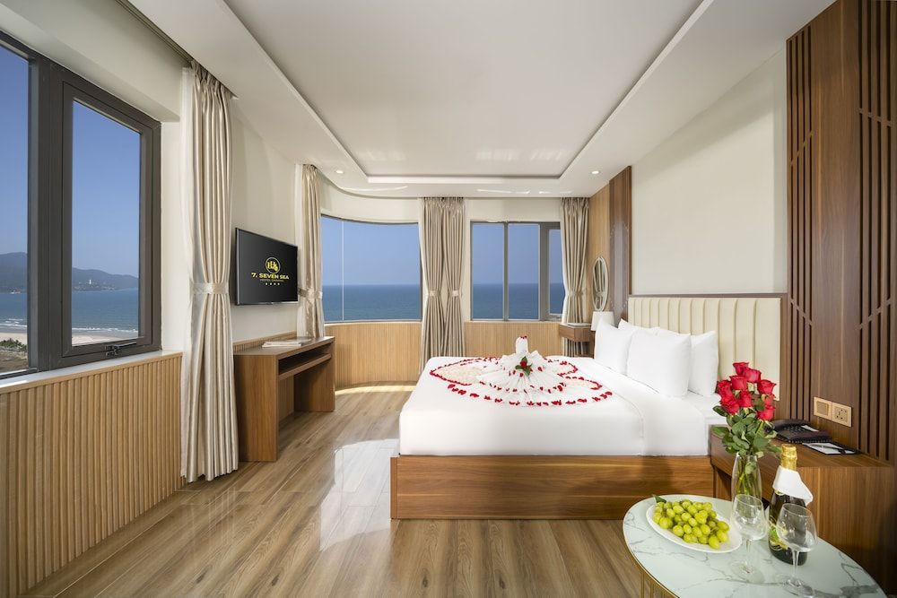 undefined 7 Seven Sea Hotel