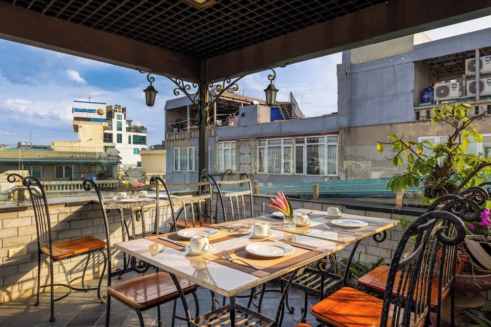 undefined Centre Point Hanoi Hotel 8