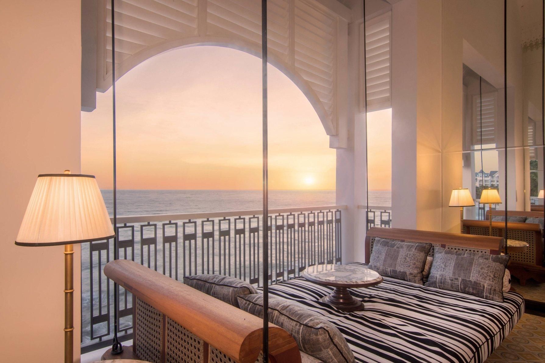 Lamarck House, 7 Bedroom Residence, Seafront, Beach front, Private pool, Terrace