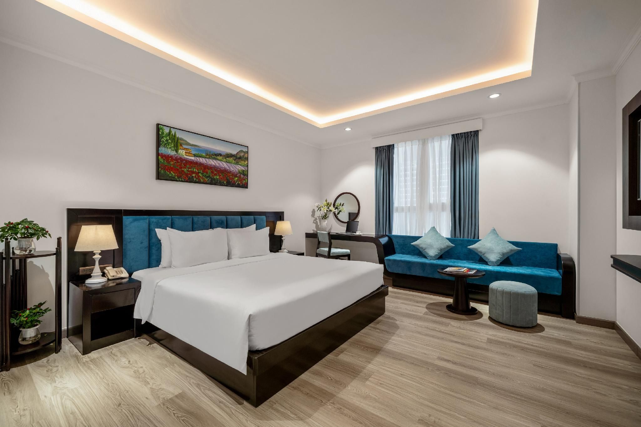 Deluxe King Room - Afternoon Tea Included