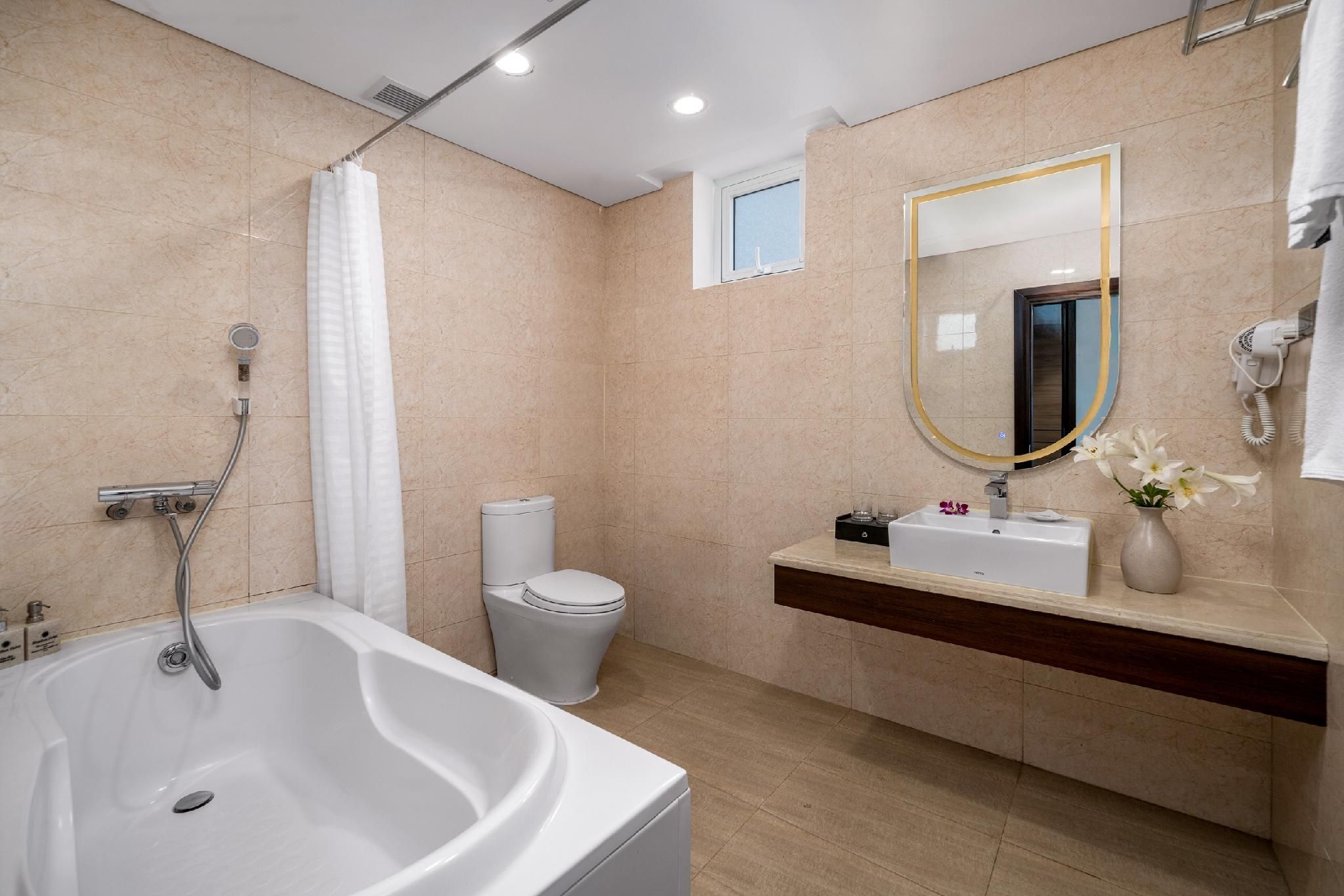 Ocean View King Studio with Balcony - Afternoon Tea Included