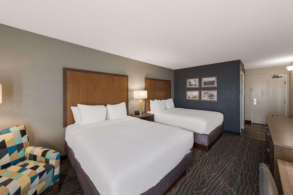 Standard Room, 2 Queen Beds, Non Smoking
