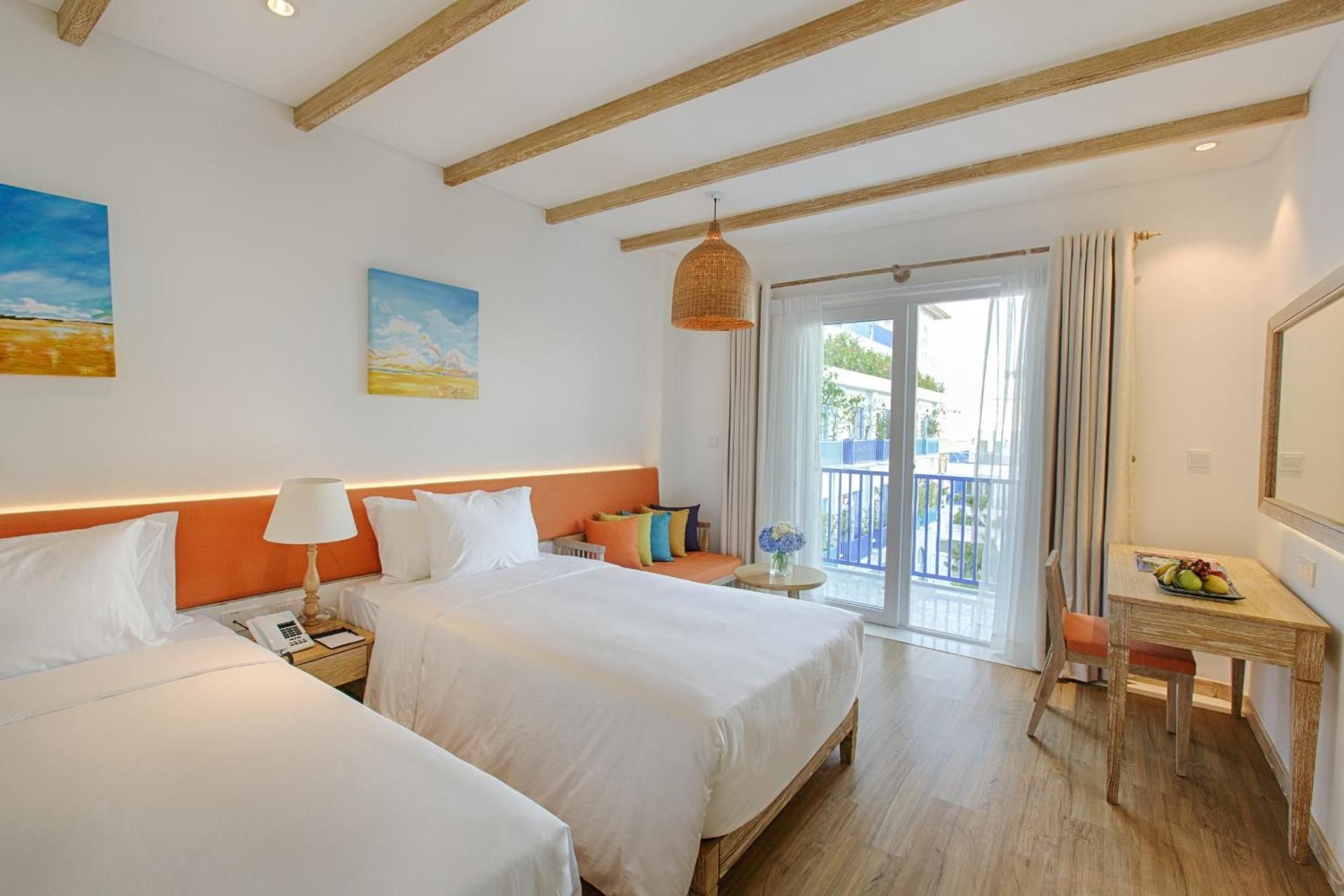 Elite Deluxe Pool or City View Twin Room with Balcony