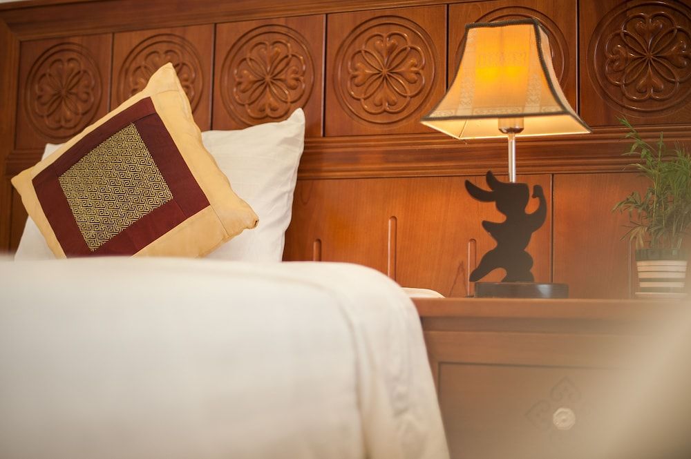 undefined Le Foyer Hotel 10