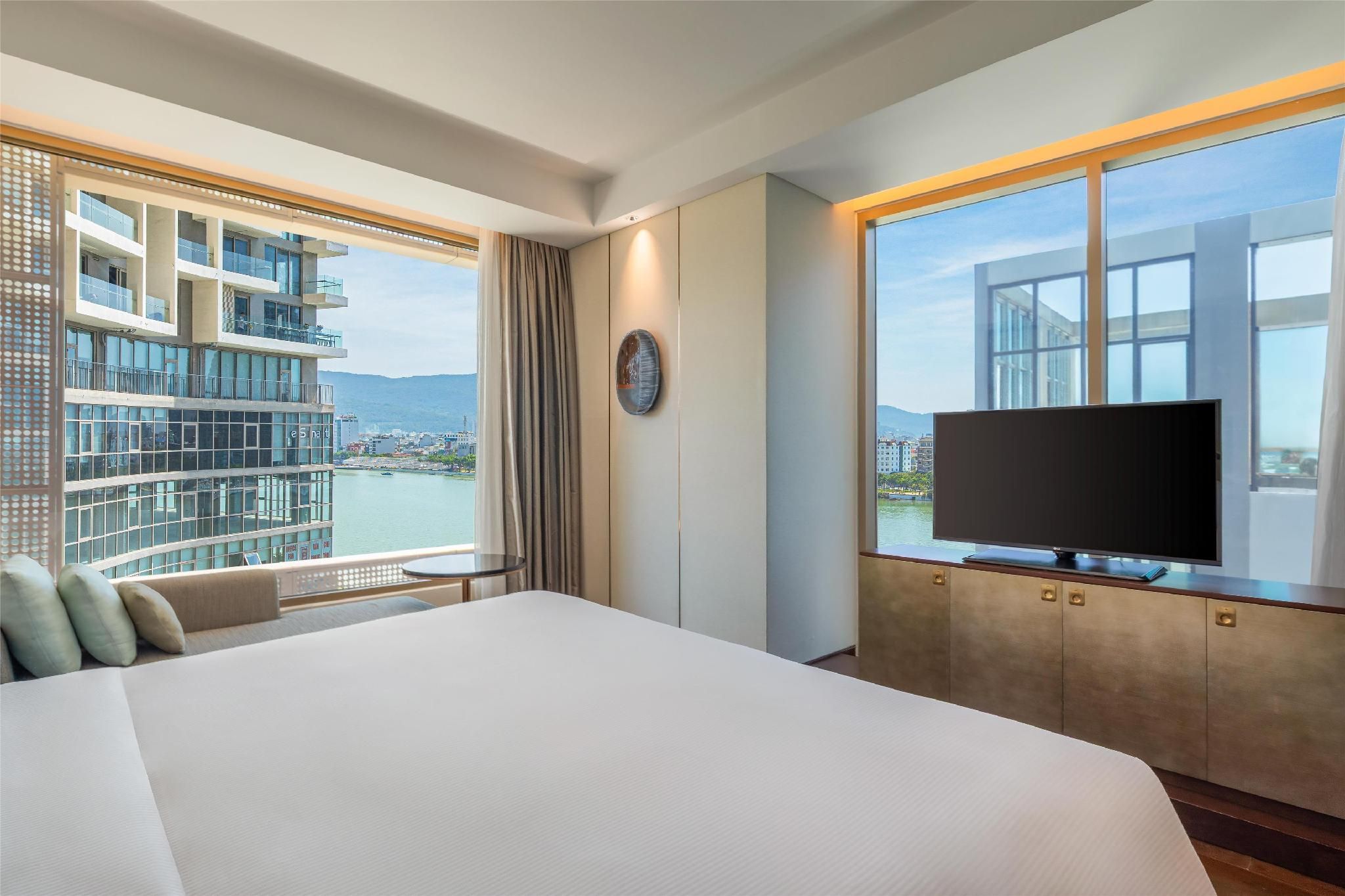 undefined Hilton Da Nang 7