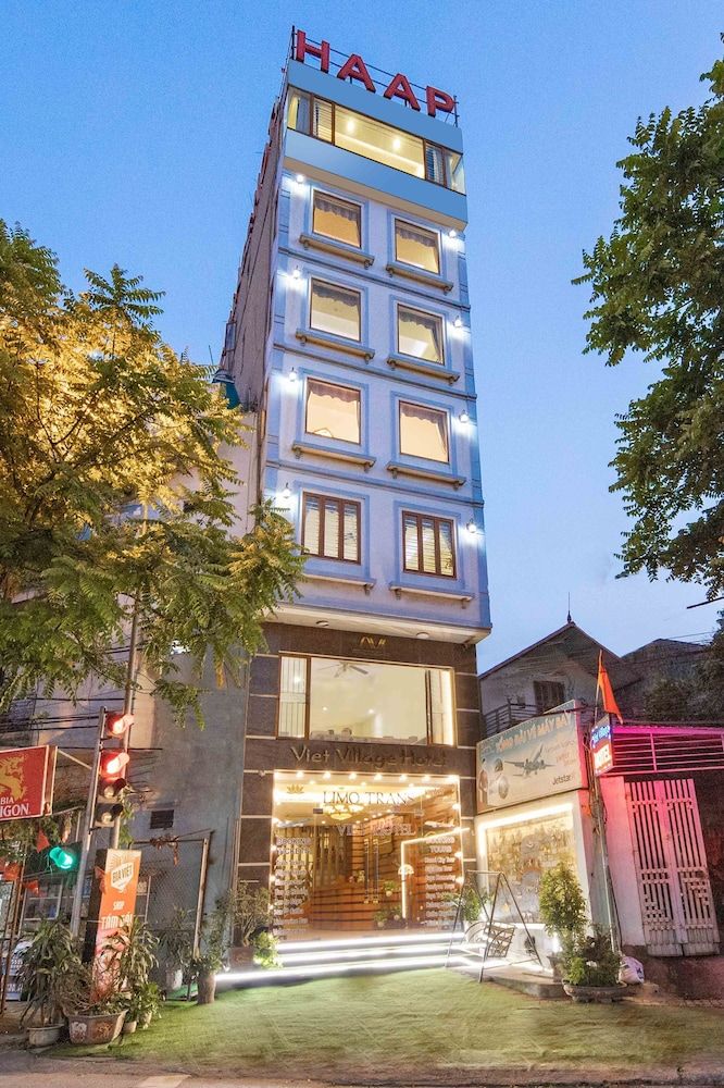 undefined Viet Village Hotel & Travel 6