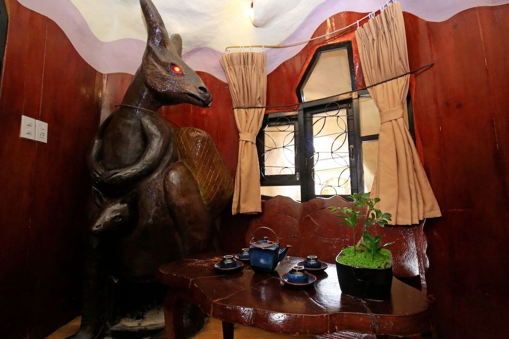 undefined Crazy House 10