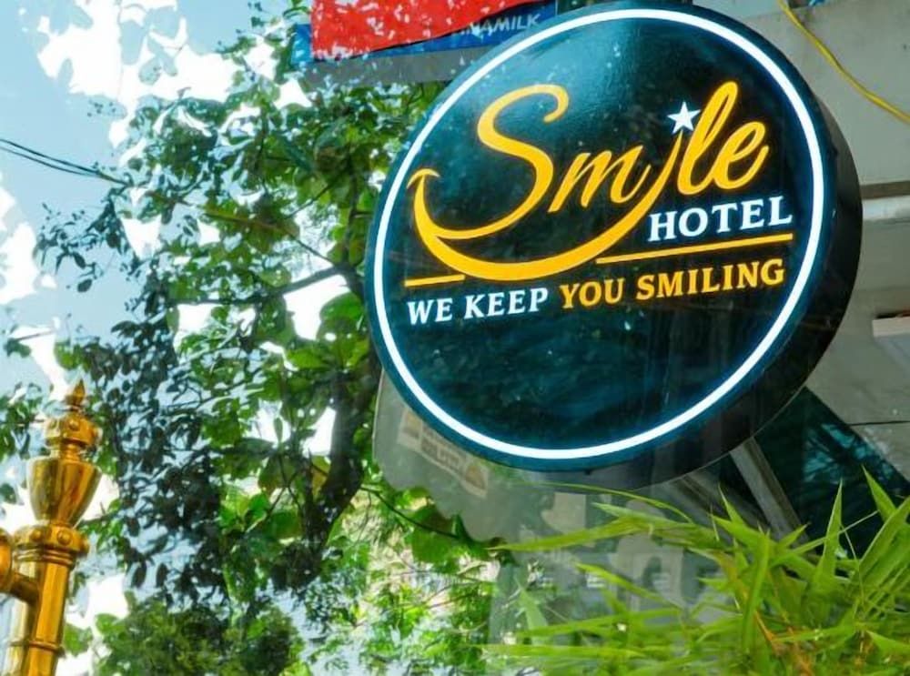 undefined Smile Hotel 2