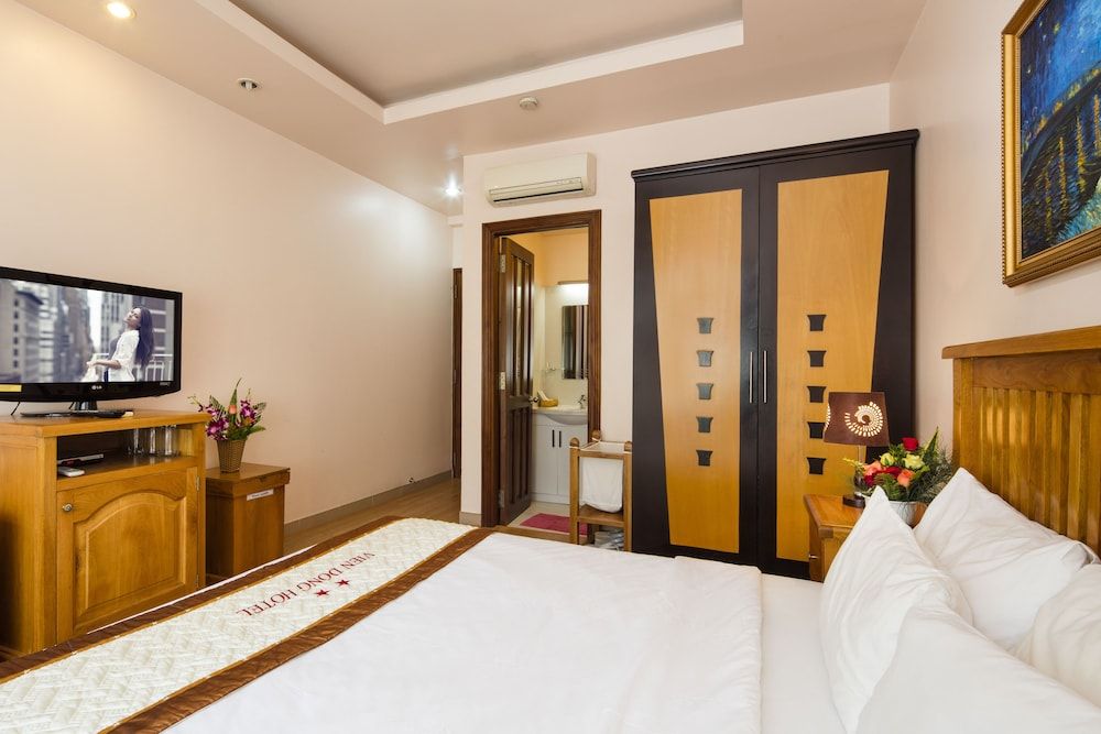 undefined Vien Dong Hotel Phu My Hung 4