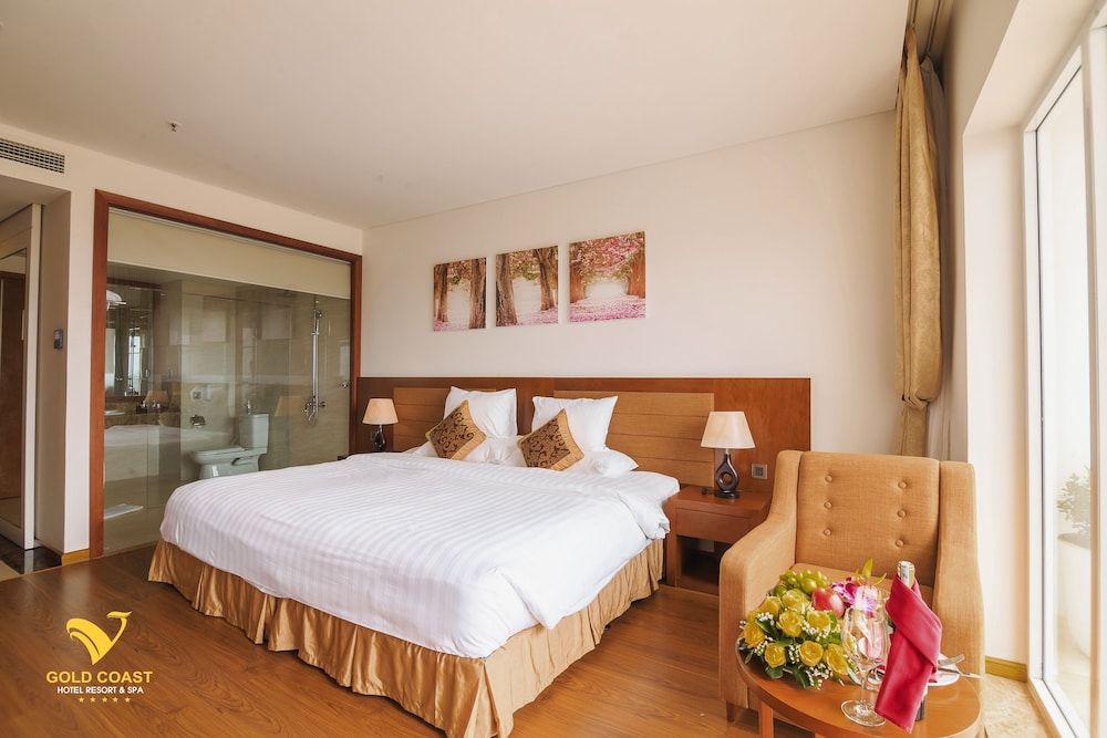 Superior Double Room, City View