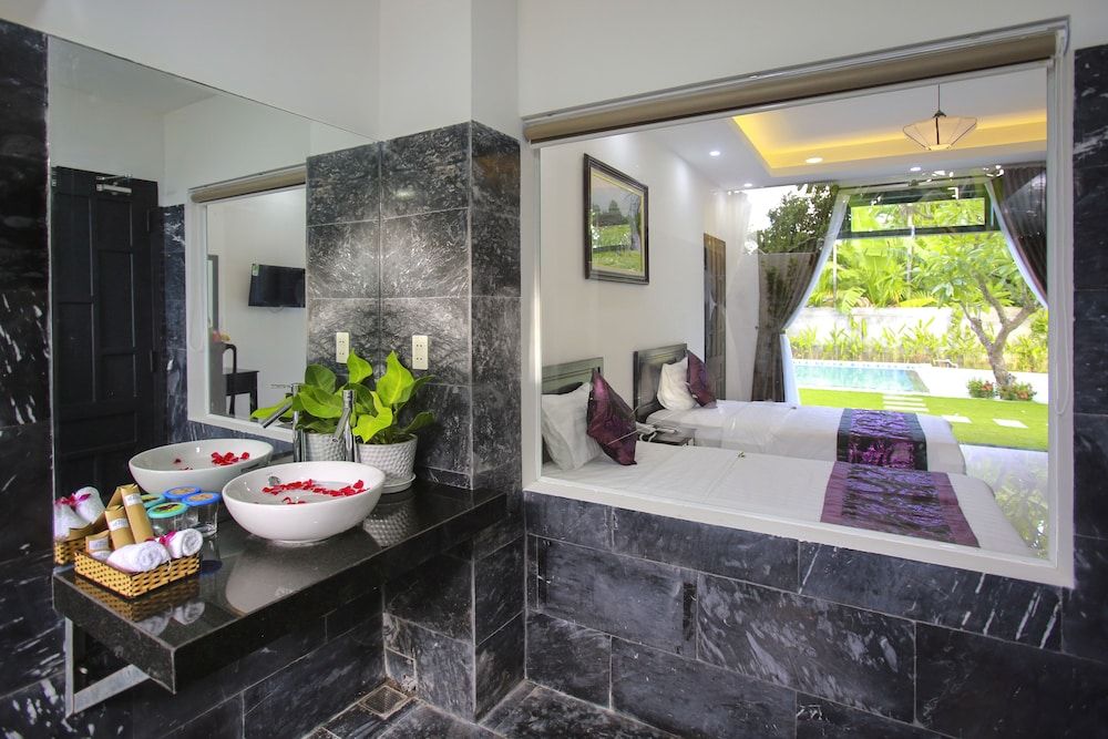 undefined Hoi An Hideaway Villa 3