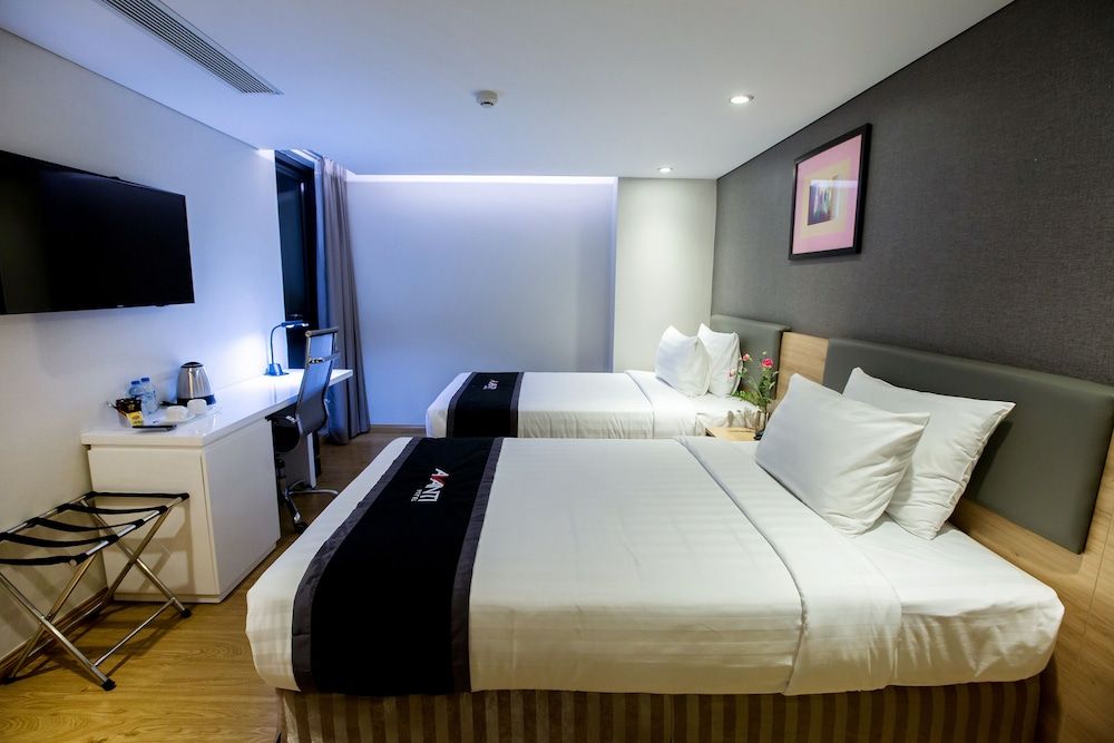 undefined Avanti Hotel 3