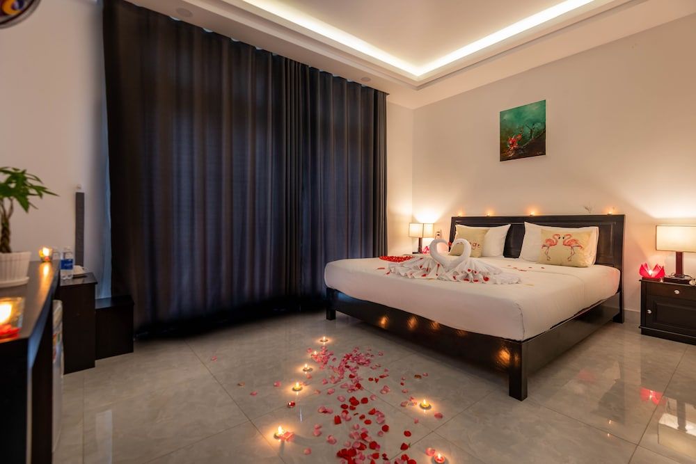 Flamingo Villa Hoi An Superior Double Room - Spacious with Balcony 5