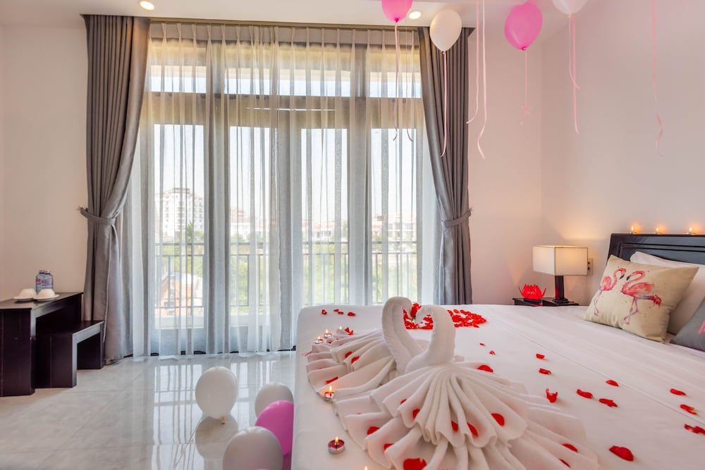 Flamingo Villa Hoi An Superior Double Room - Spacious with Balcony 8