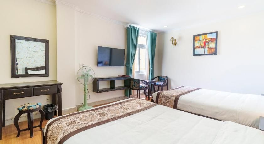 undefined Royal Hotel Dalat 6