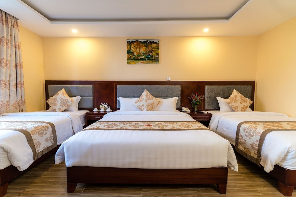 Deluxe Triple Room, City View