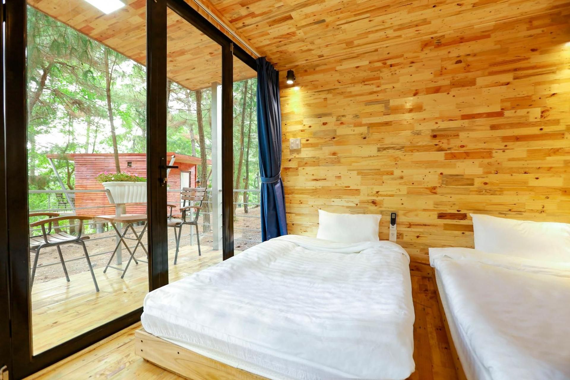 Standard Chalet