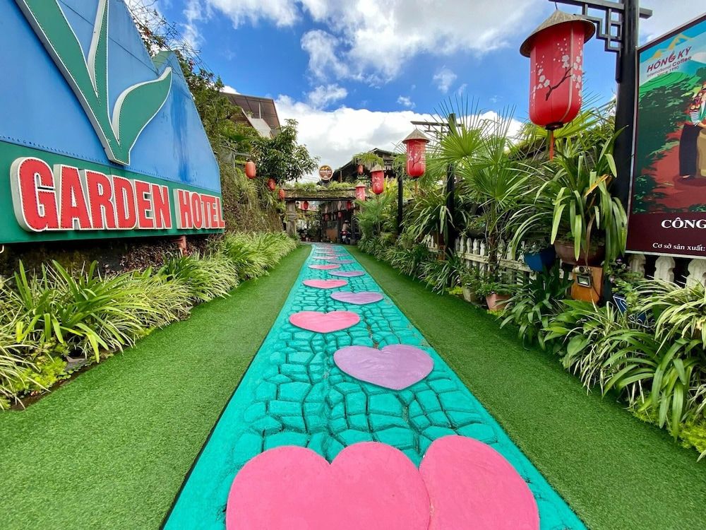 undefined Sapa Garden Hotel