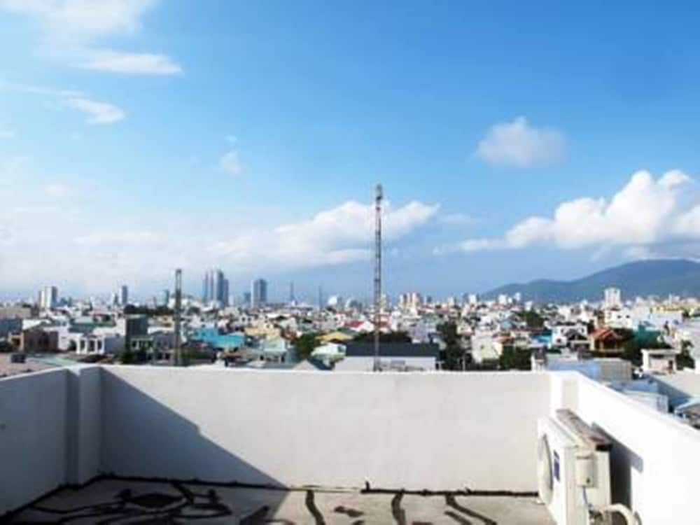 undefined Luxury Da Nang Hotel 6