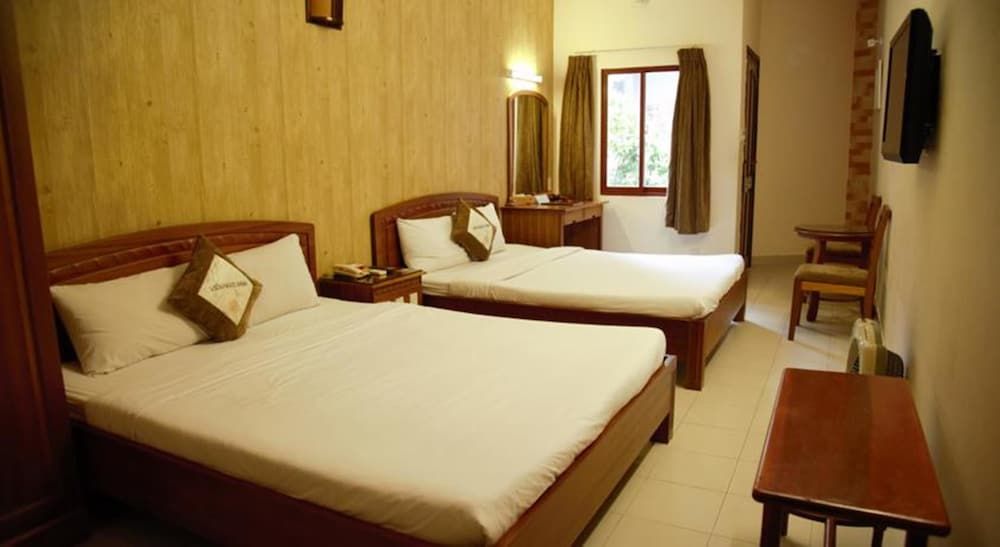 Vien Ngoc Xanh 1 Hotel Family Room 2