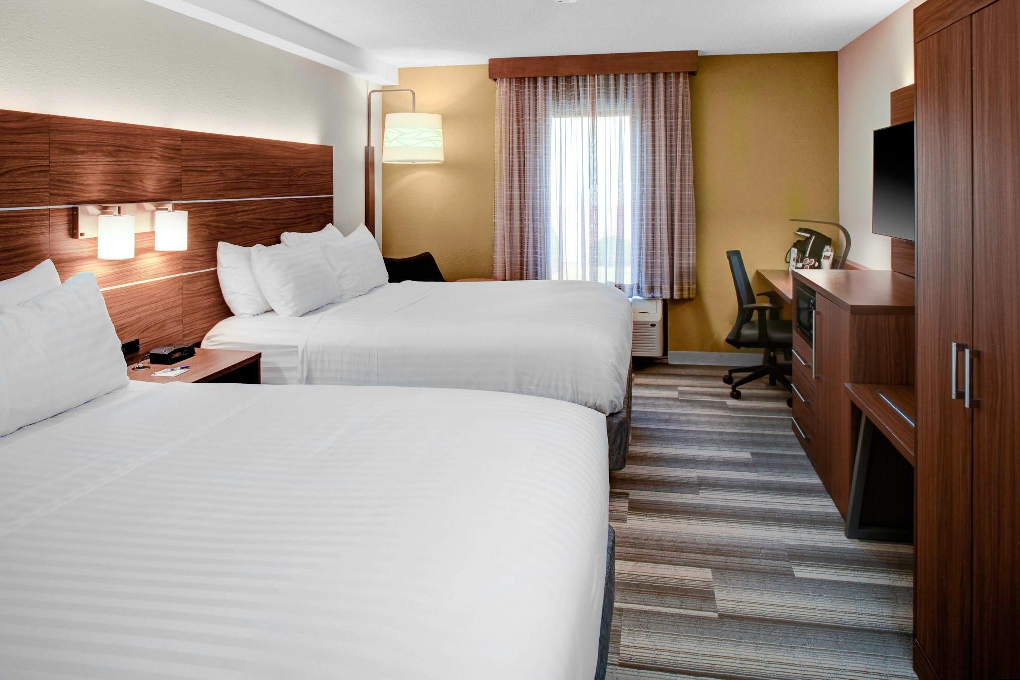 2 Double Beds Standard