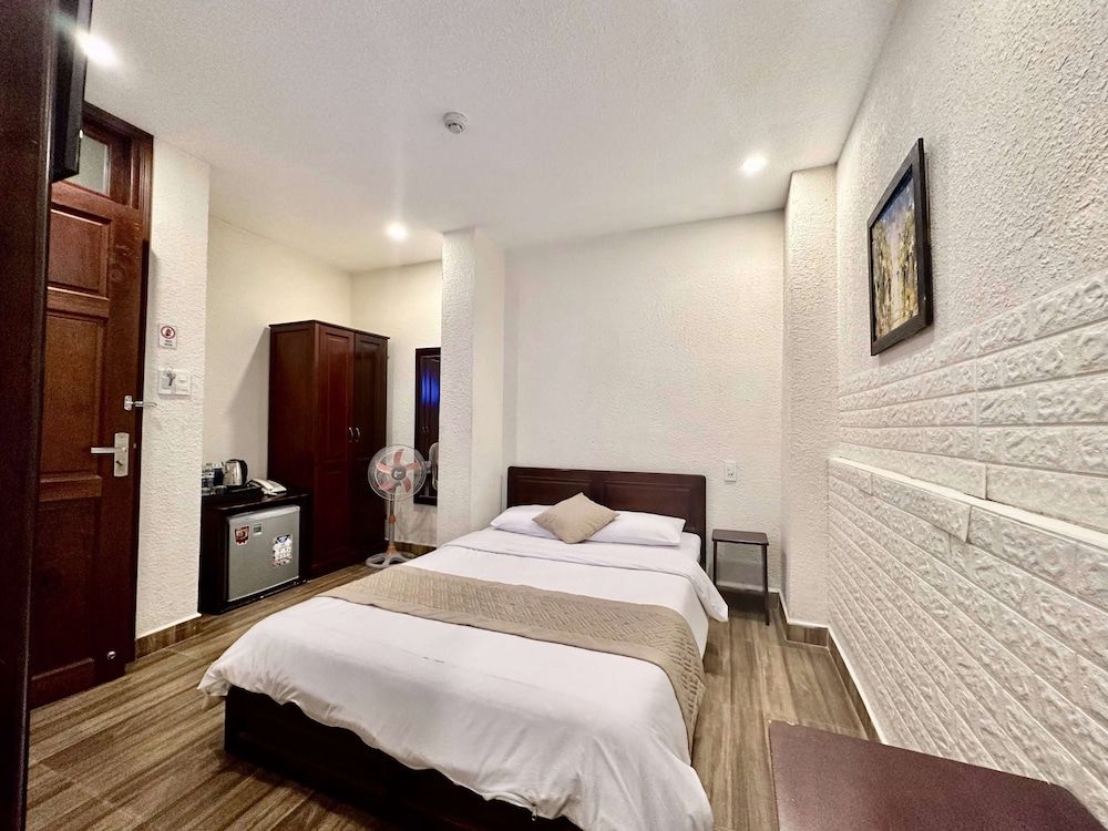 Nam Xuan Premium Hotel Basement Double Room 5