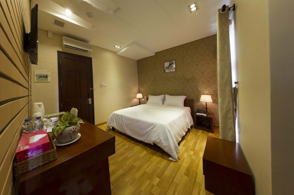 Deluxe Double Room, City View