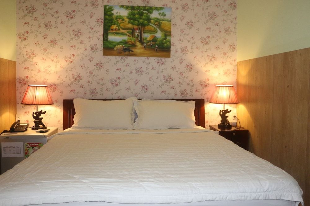 undefined Kim Long Hotel
