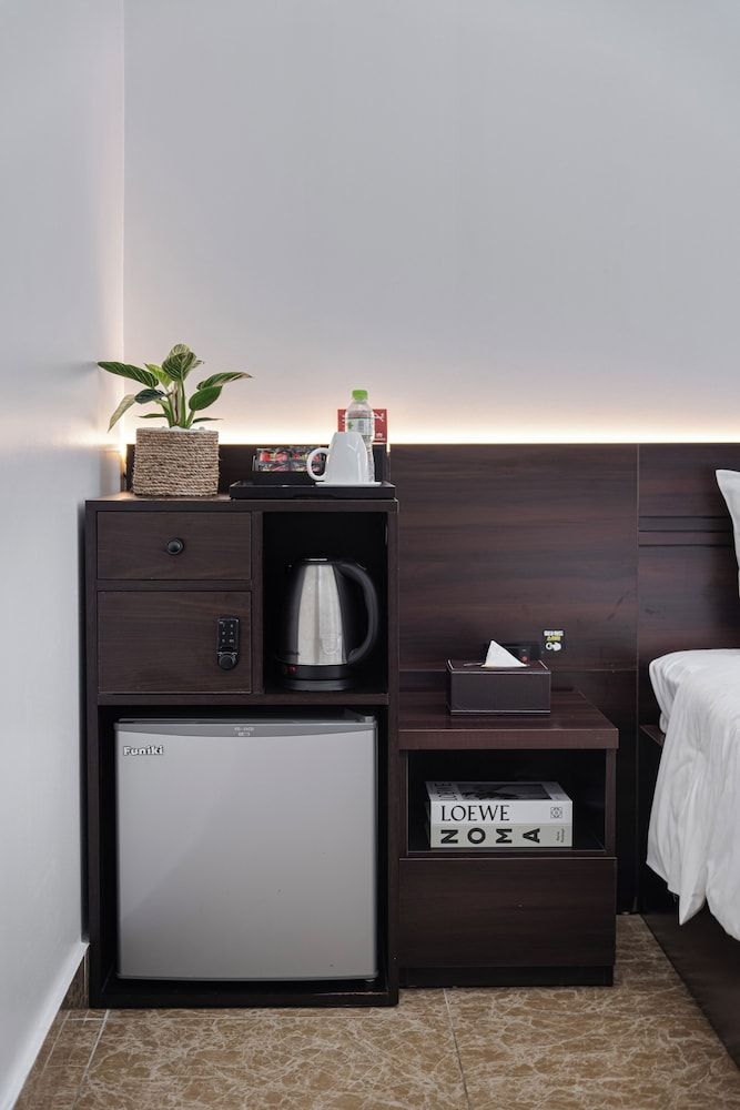 Grace Hotel Ha Noi Luxury Room 8