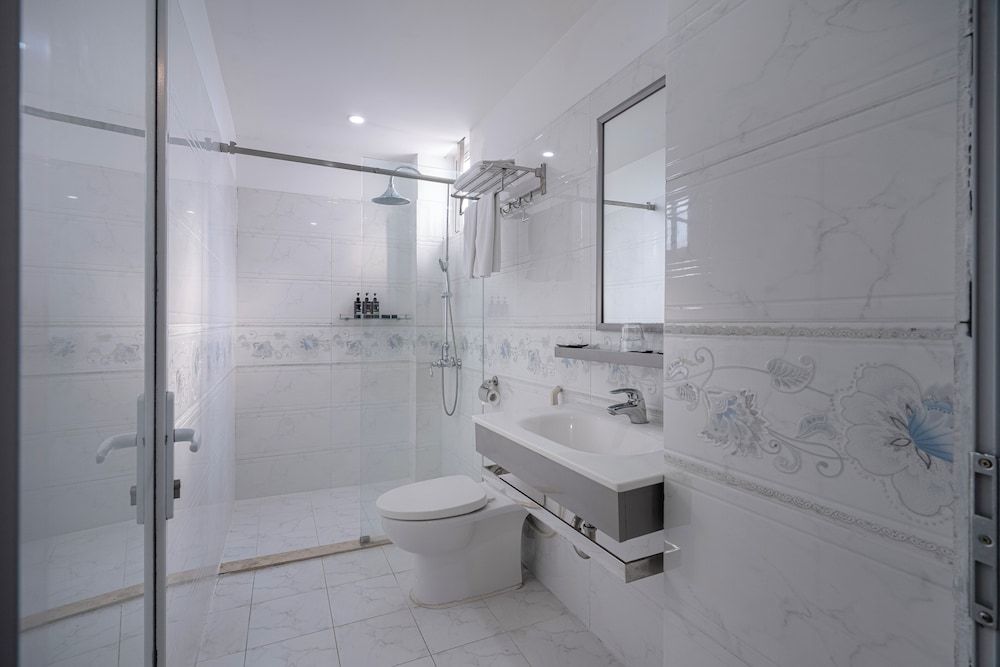 undefined Grace Hotel Ha Noi 8