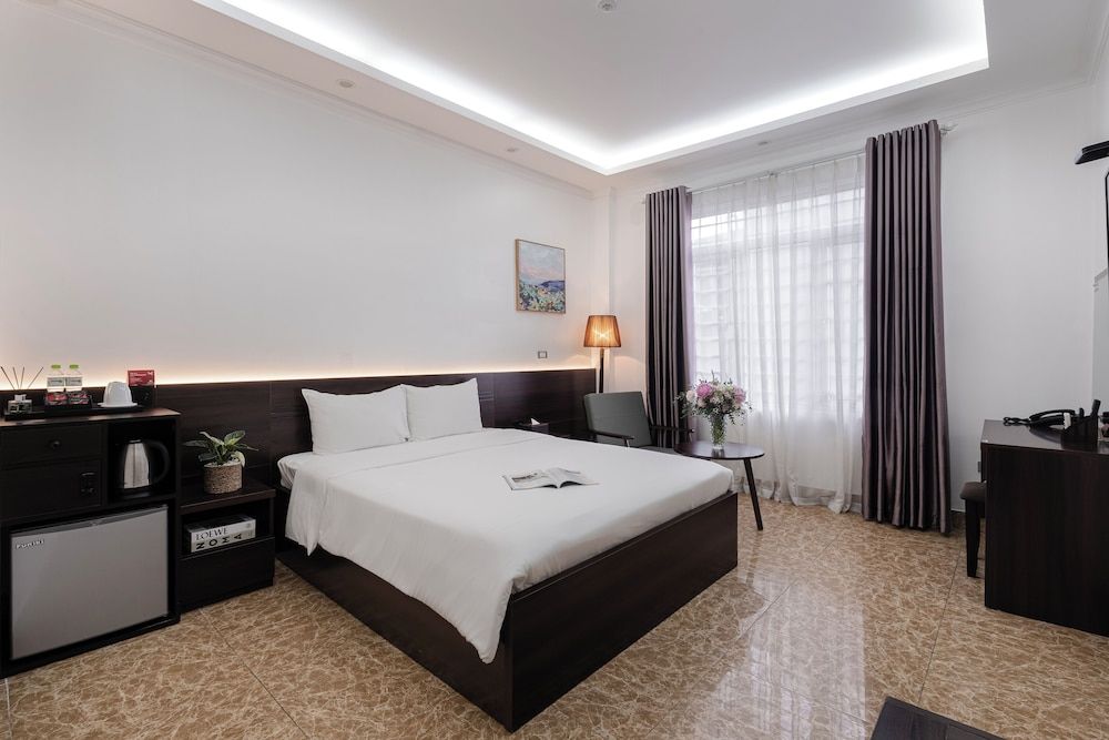 Grace Hotel Ha Noi Luxury Room