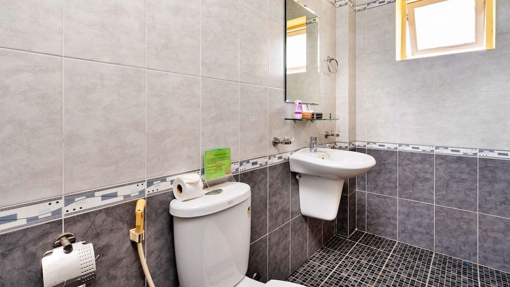 undefined S79 Vuong Quang Airport Hotel 8