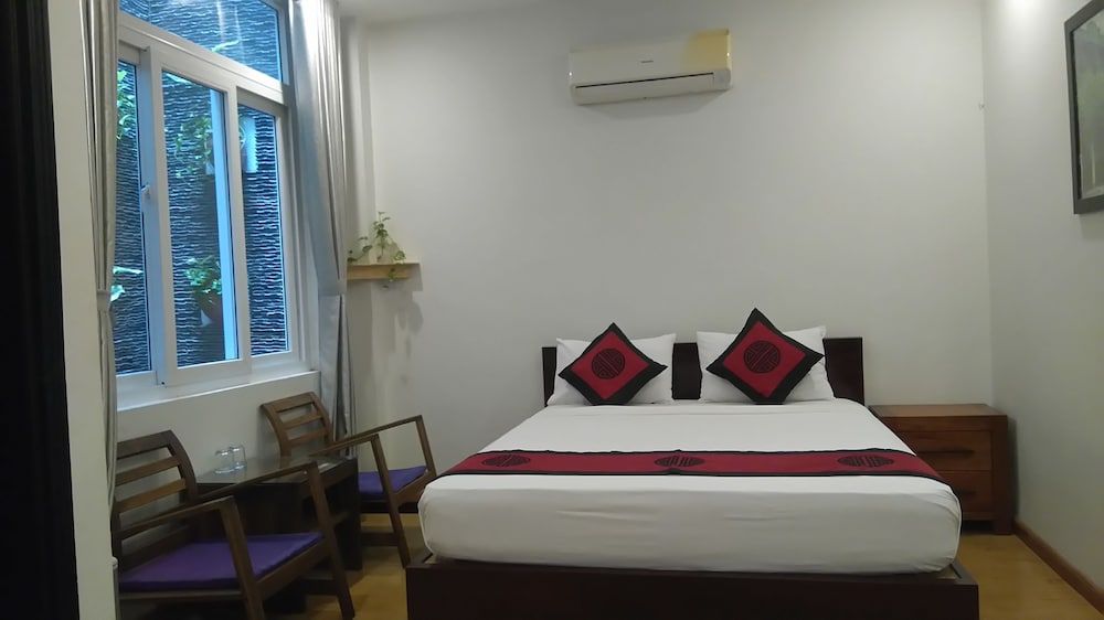 Deluxe Double Room (Window)