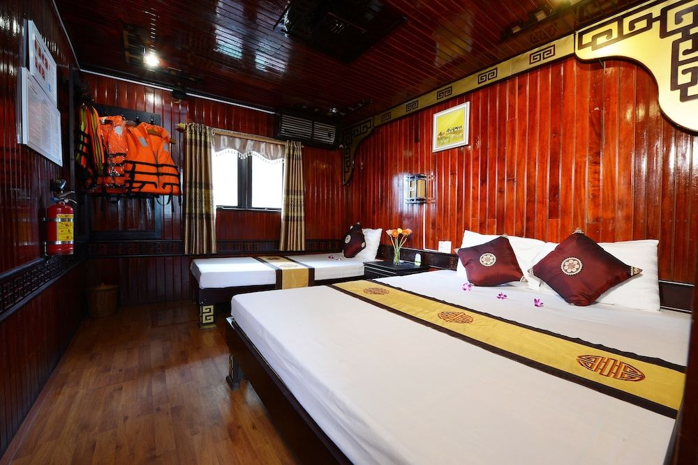 Imperial Legend Cruise Halong Deluxe Triple Room 2