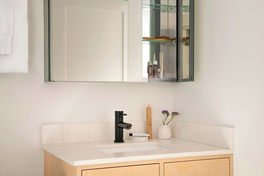 undefined Sonder by Marriott Bonvoy Rideau Apartments Downtown 9