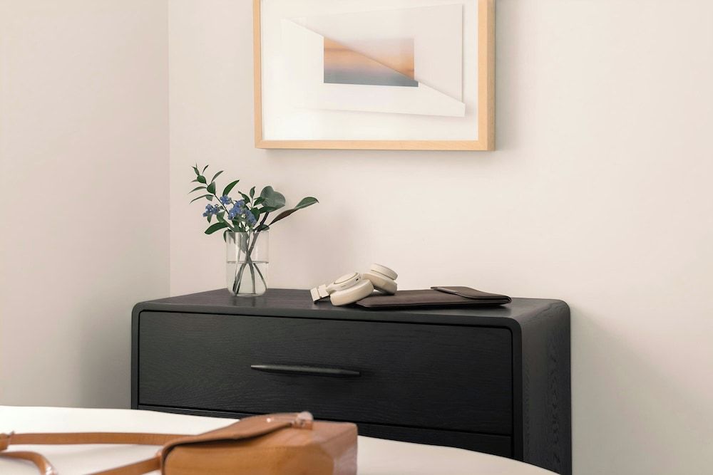 Sonder by Marriott Bonvoy Rideau Apartments Downtown Apartment, 2 Bedrooms 7