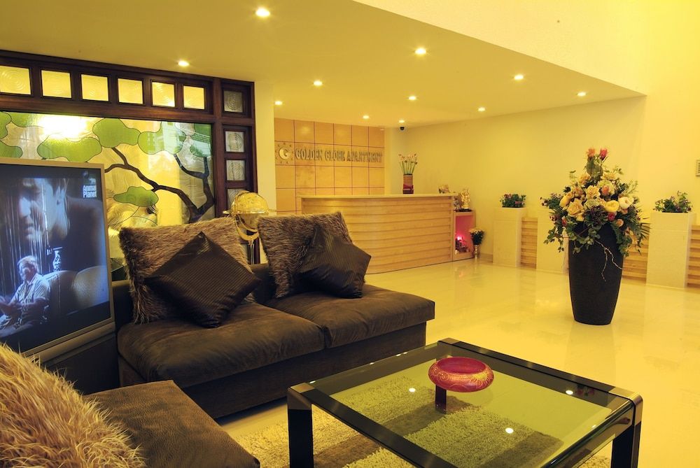 undefined Golden Globe Apartment 10