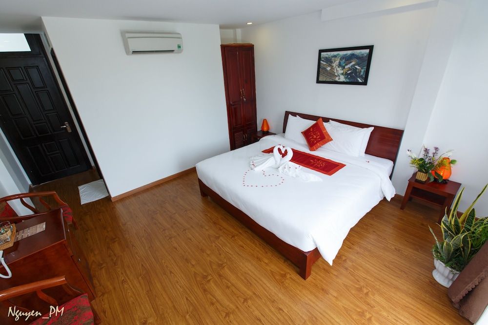 Deluxe Double Room, 1 Bedroom, Balcony, Pool View