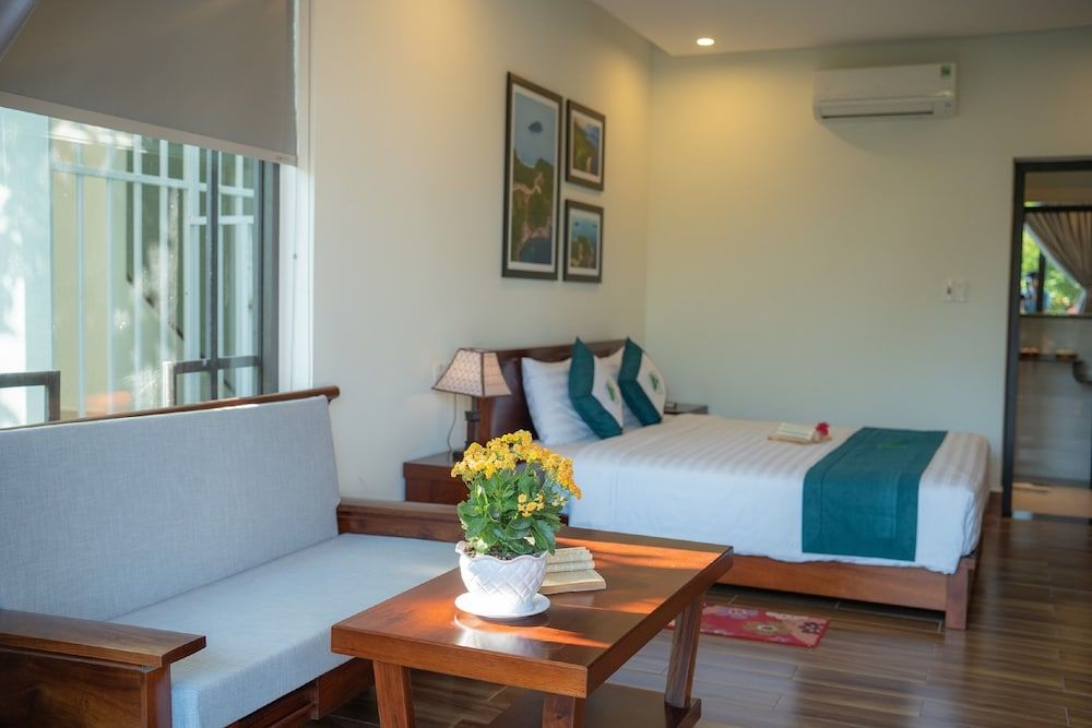 Deluxe Room, Balcony, Garden View