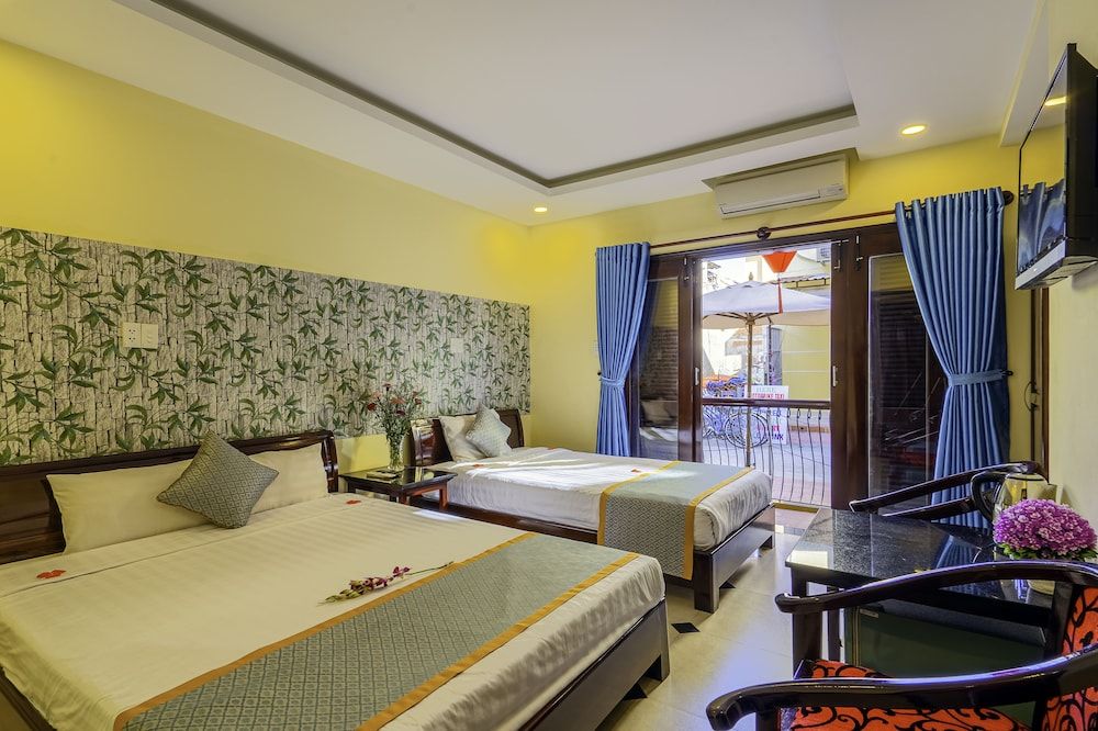 undefined Golden River Hotel 4