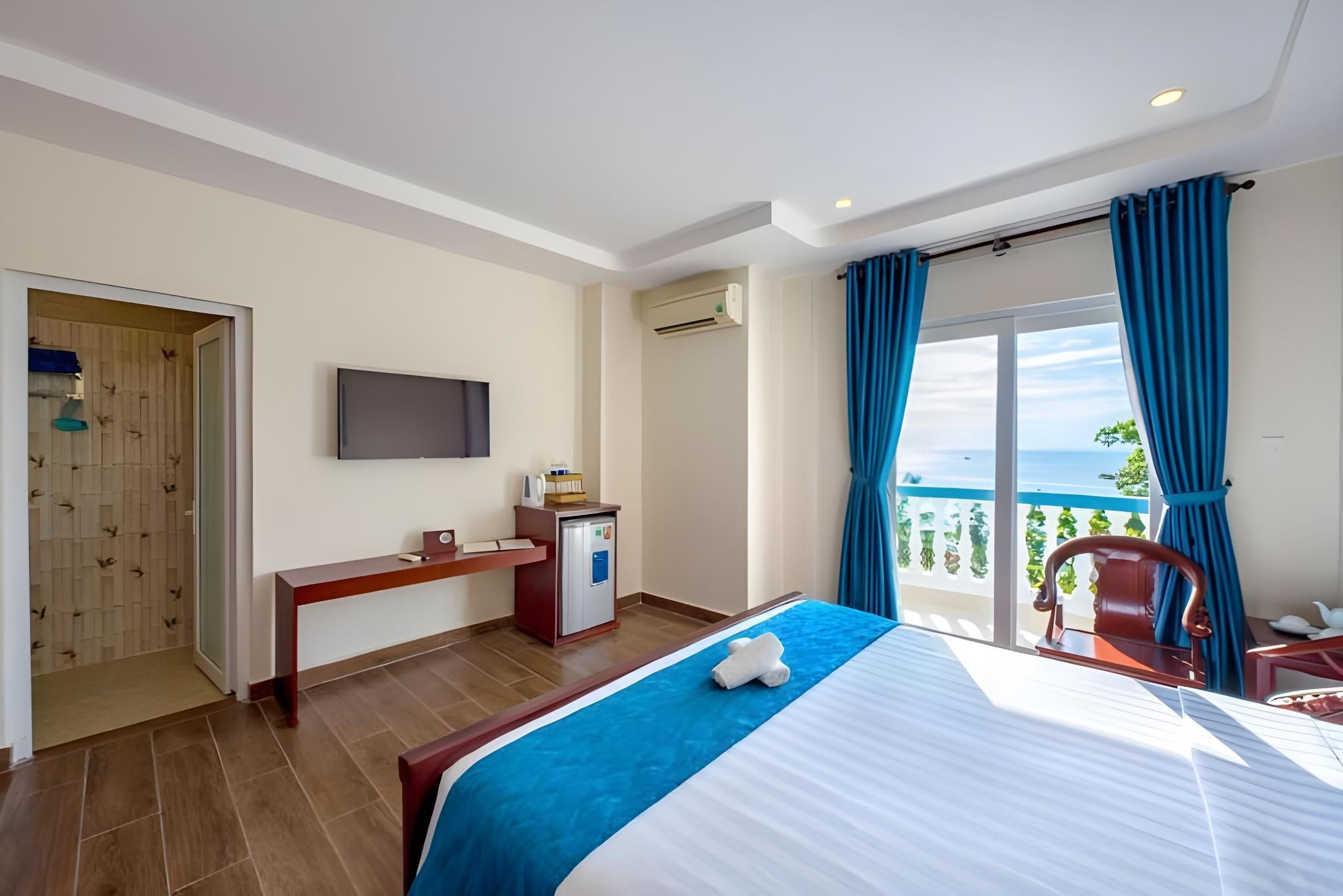 Brenta Phu Quoc Superior Double Room 4