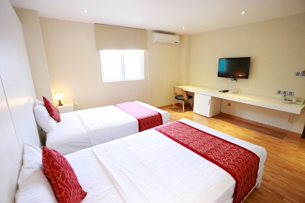 Thu Do Hotel Da Nang Superior Room, City View 5