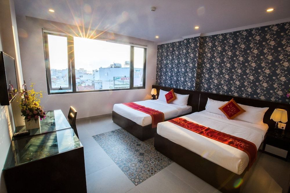 undefined Blue Summer Hotel 2