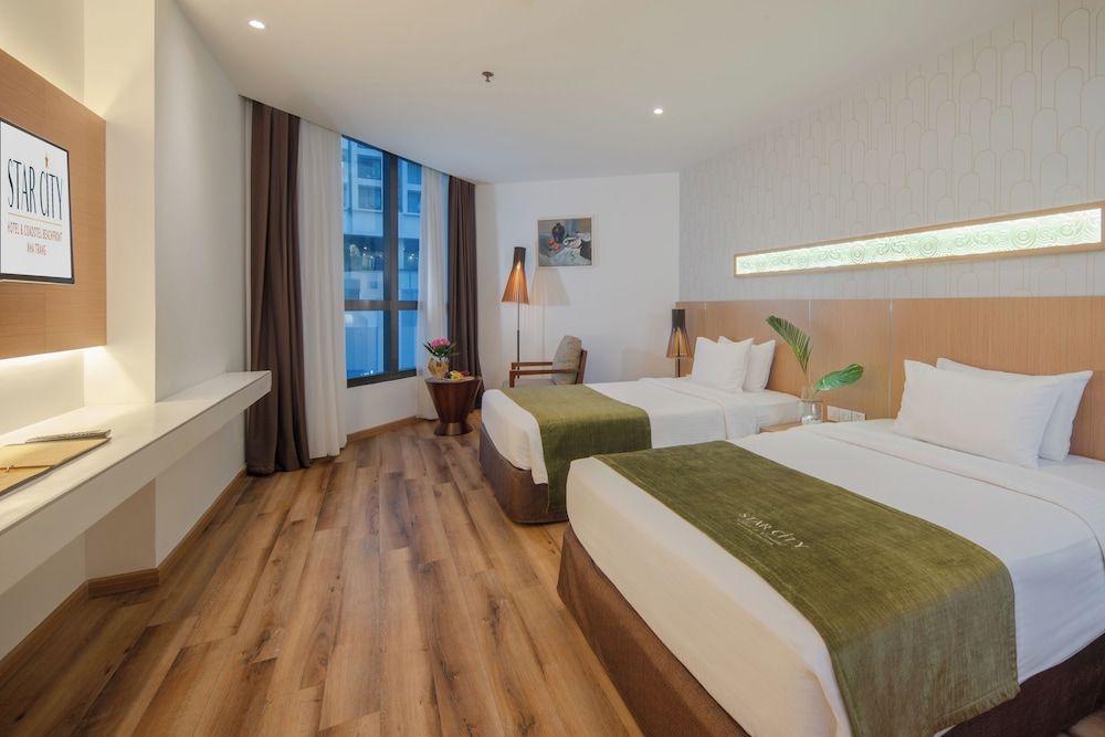 Deluxe Twin Sea View Room
