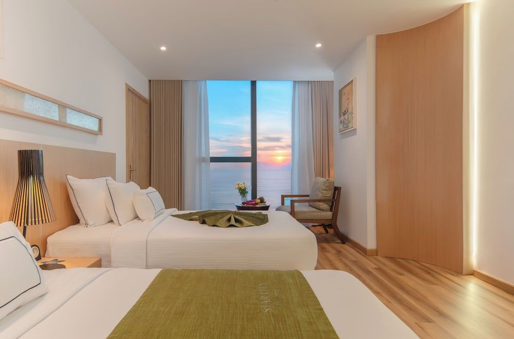 Premium Royal Beachfront Twin Room